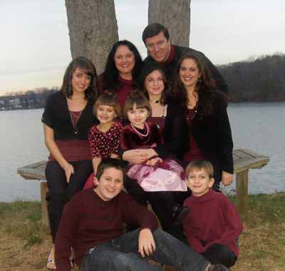 Simonaire big family picture